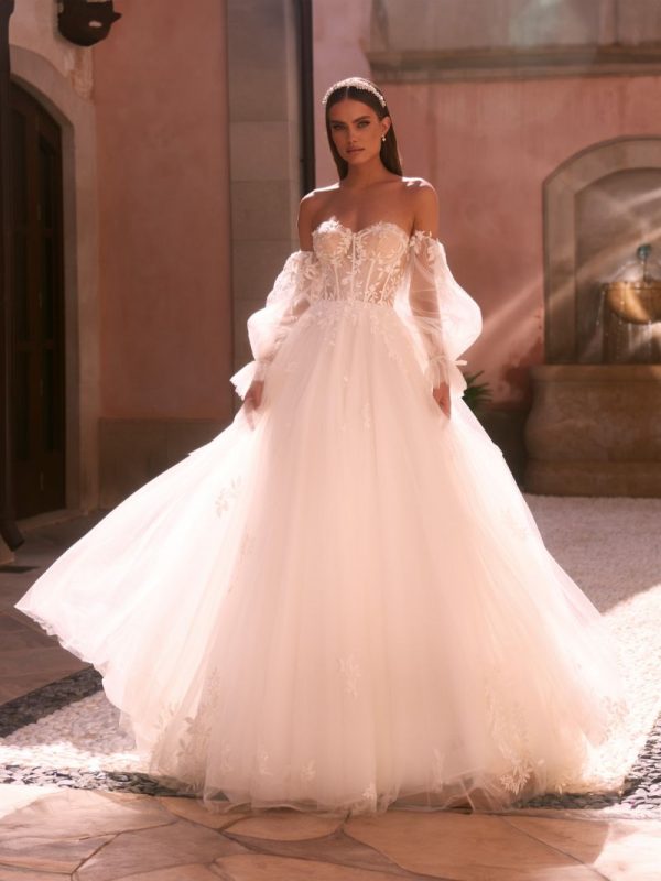 Modern geschnittenes Brautkleid